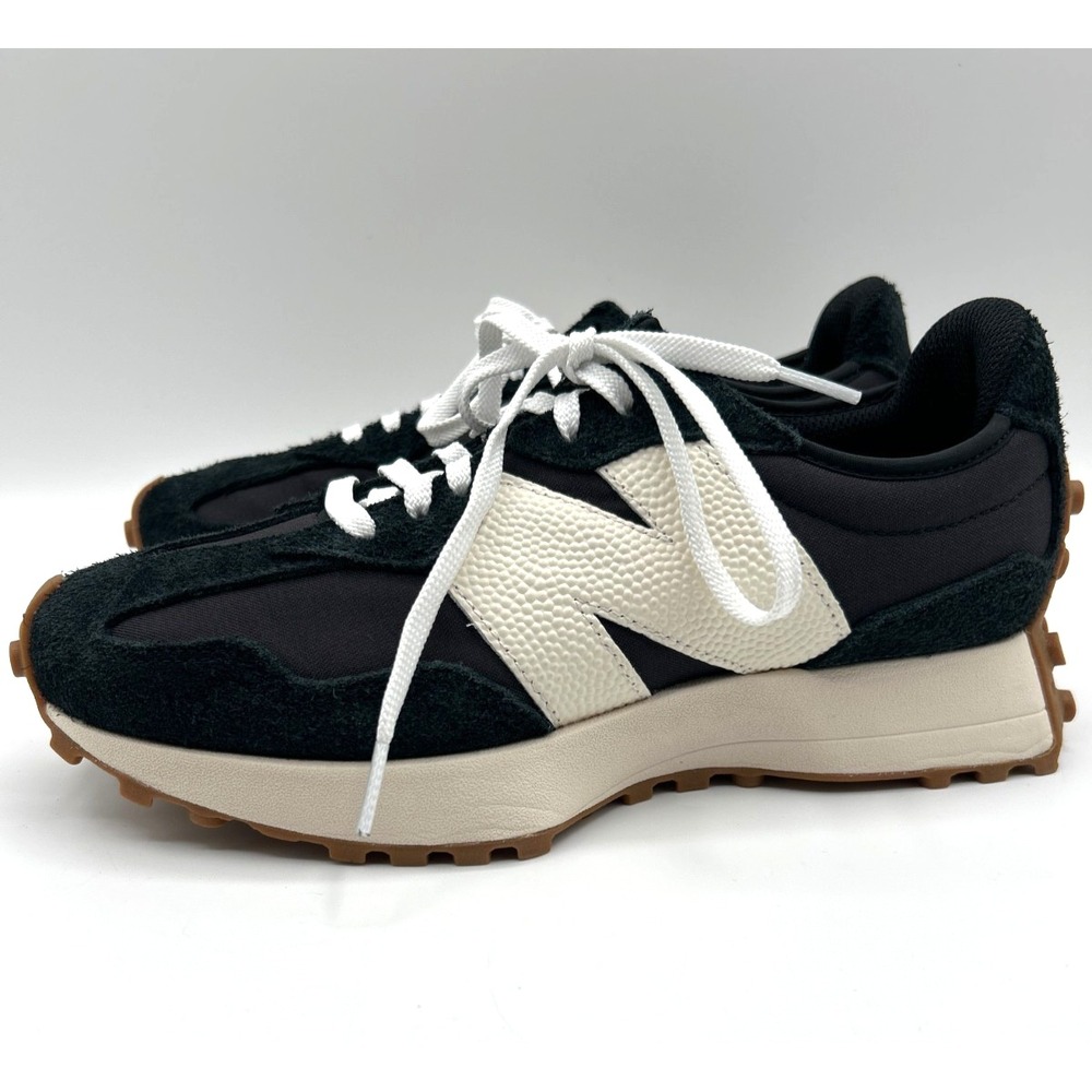 New Balance The Intelligent Choice 327 Sneakers Black White USW/9 - USM/7.5 EUC - Picture 2 of 9